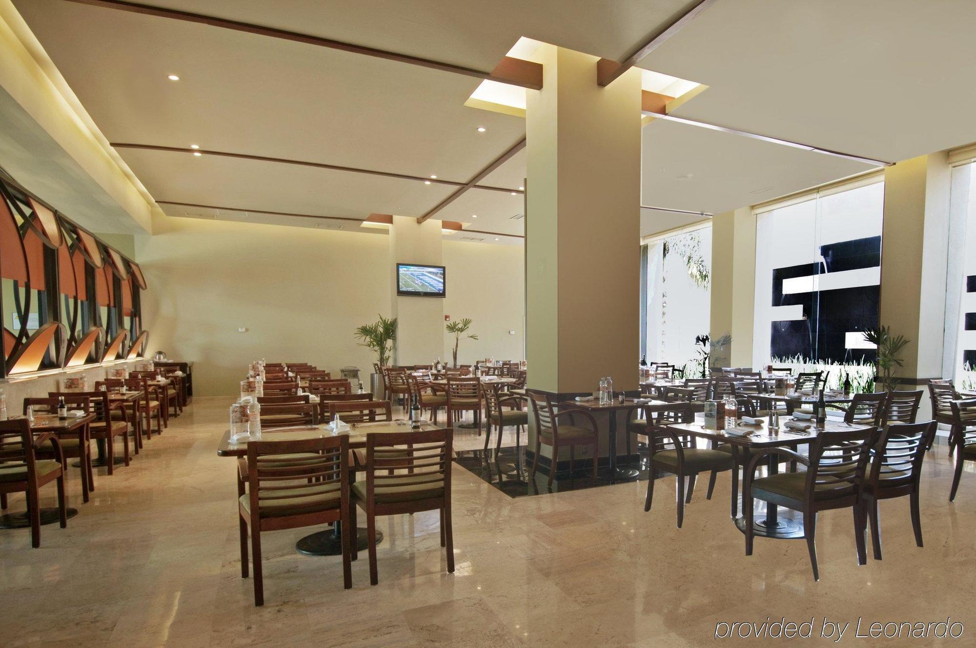 Fiesta Inn Cuautitlan Cuautitlán Izcalli Restaurant foto